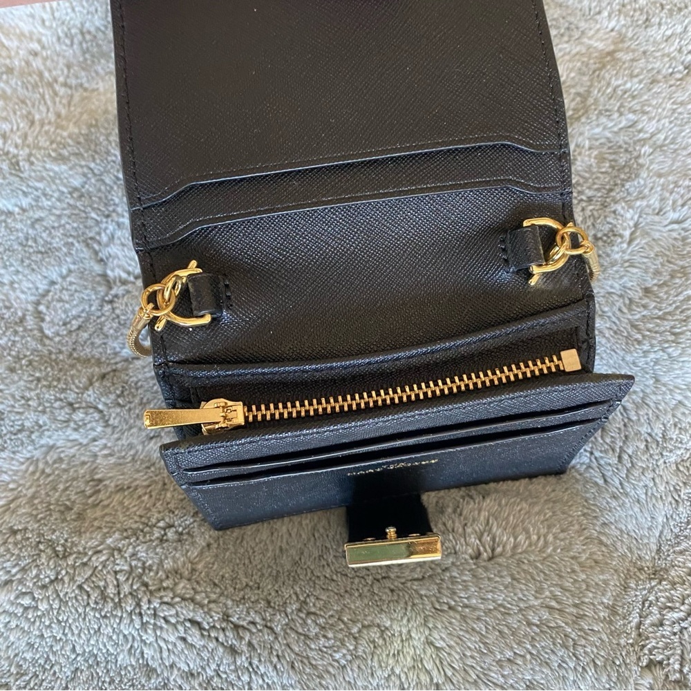 MARC JACOBS Half Moon Small Leather French Wallet - Picture 8 of 8